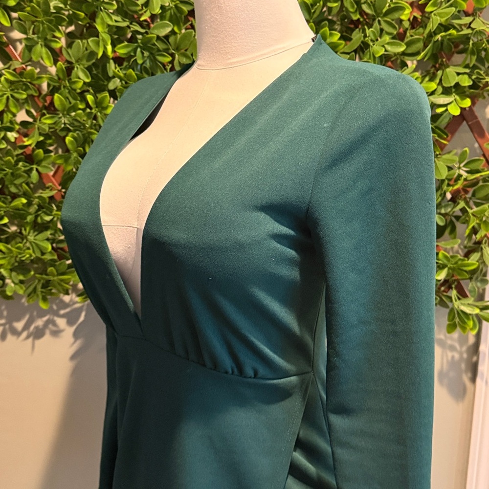 Make it Hot Green Long Sleeve Plunge V-Neck Cocktail Dress - Picture 8 of 13